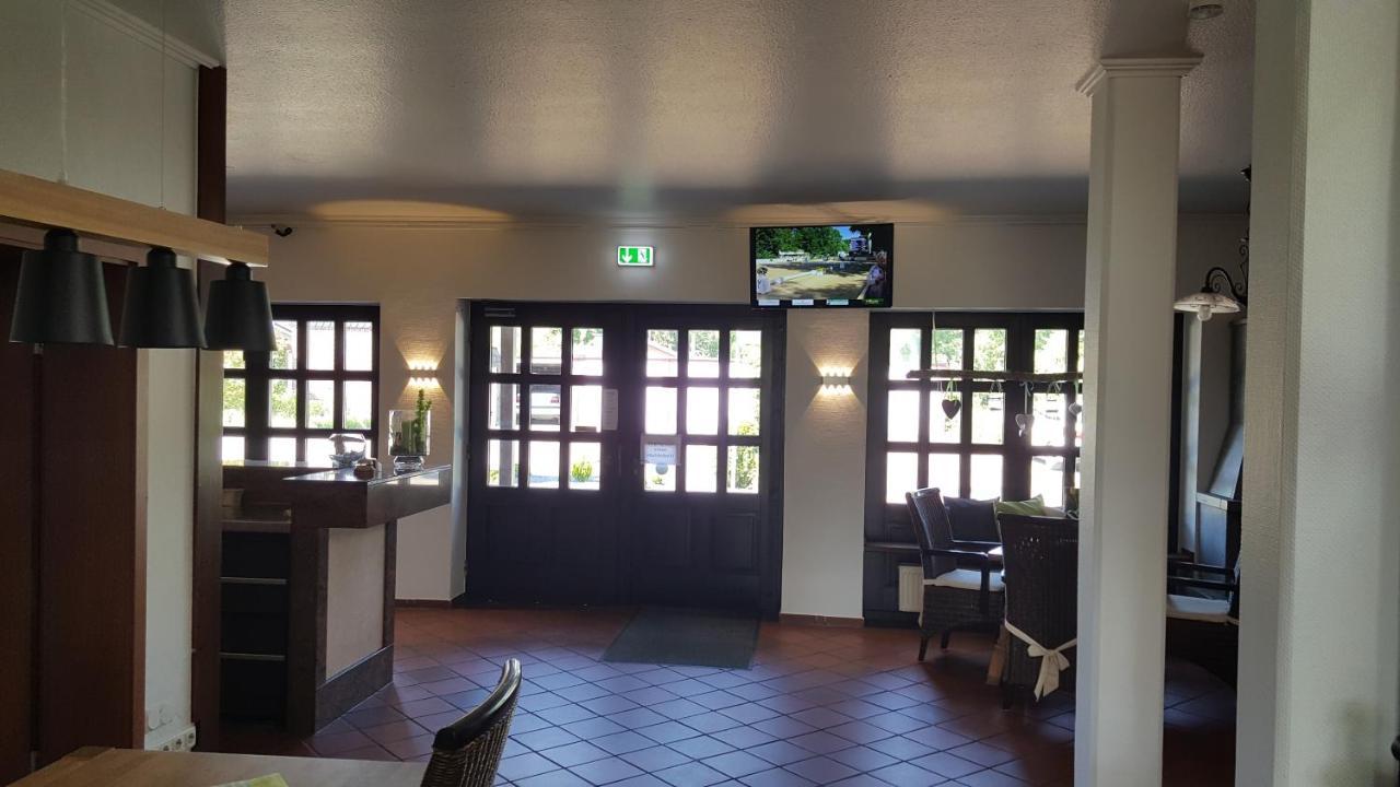 Landhotel Linden Am Venekotensee Niederkrüchten Eksteriør bilde