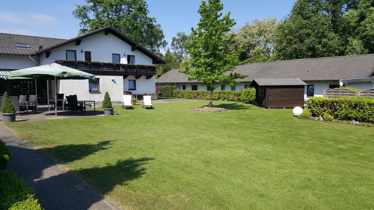 Landhotel Linden Am Venekotensee Niederkrüchten Eksteriør bilde