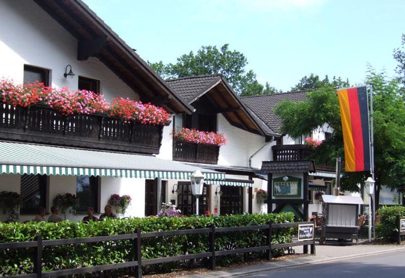 Landhotel Linden Am Venekotensee Niederkrüchten Eksteriør bilde